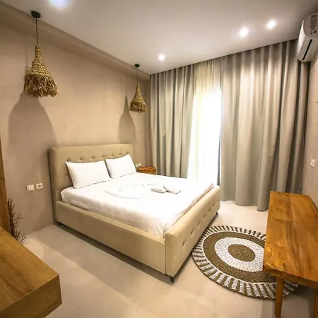 African Apartment Sarandë