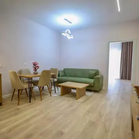 African Apartmán Sarandë