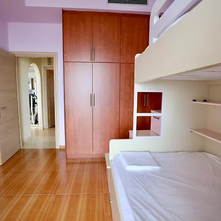African Sarandë